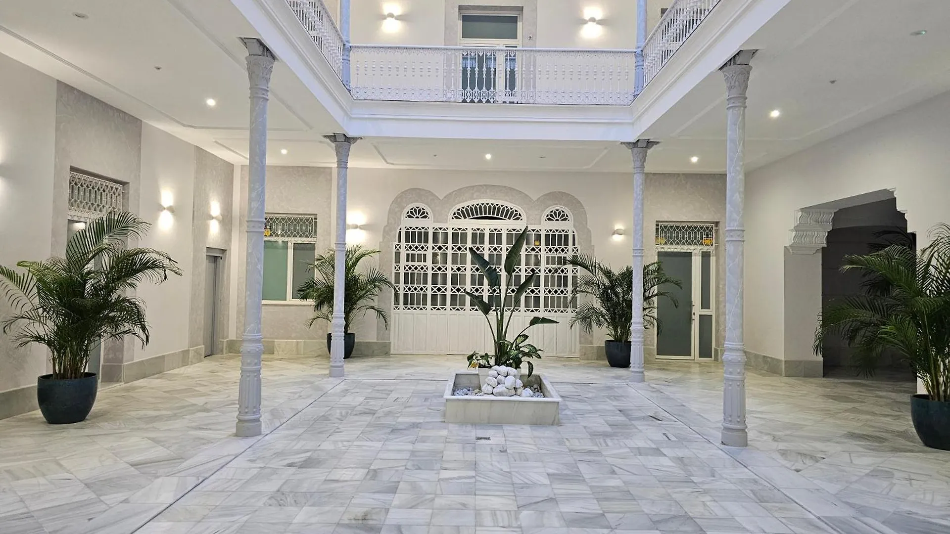 El Anfitrion - Palacio Argueeso Sanlucar de Barrameda